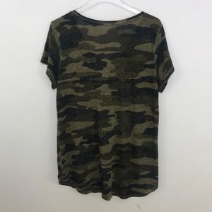 Lucky Brand Tops - Lucky Brand Camo V-Neck T-Shirt XL Lucky Brand Tops - Lucky Brand Camo V-Neck T-Shirt XL